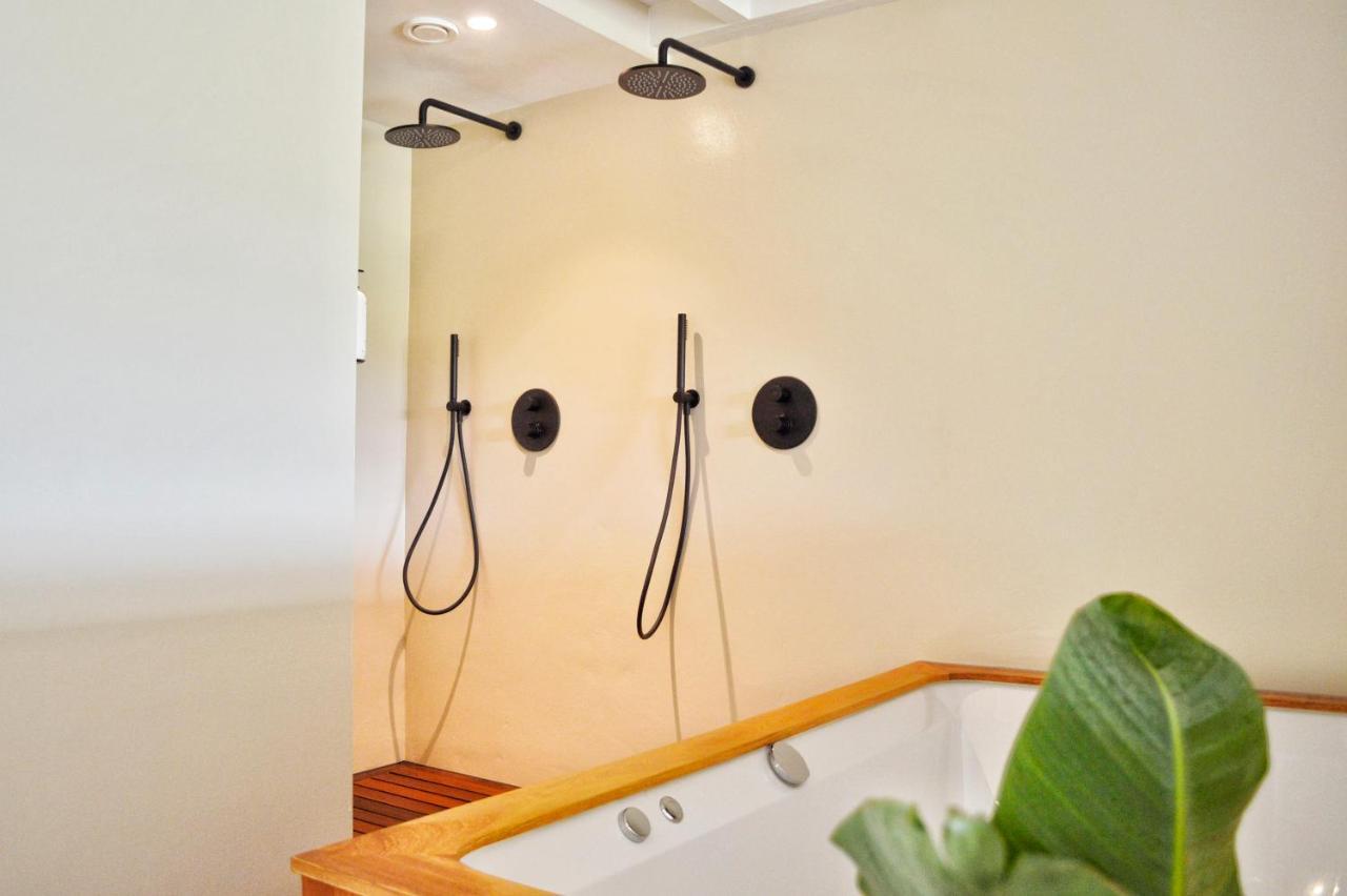 Van Heeckeren Apartments & Suites Nes 네스 외부 사진