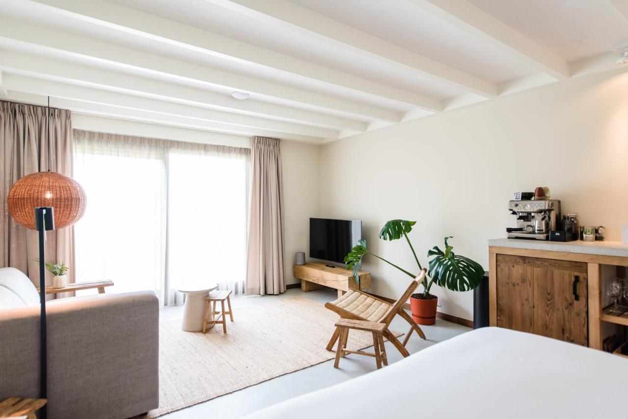 Van Heeckeren Apartments & Suites Nes 네스 외부 사진